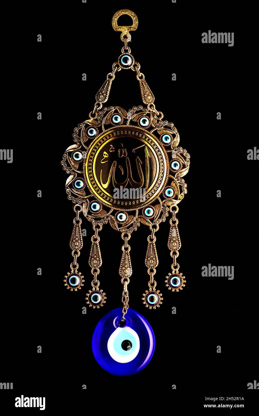 It is a talisman or decoration of the Islamic religion. The allseeing eye of nazar. The Eye of