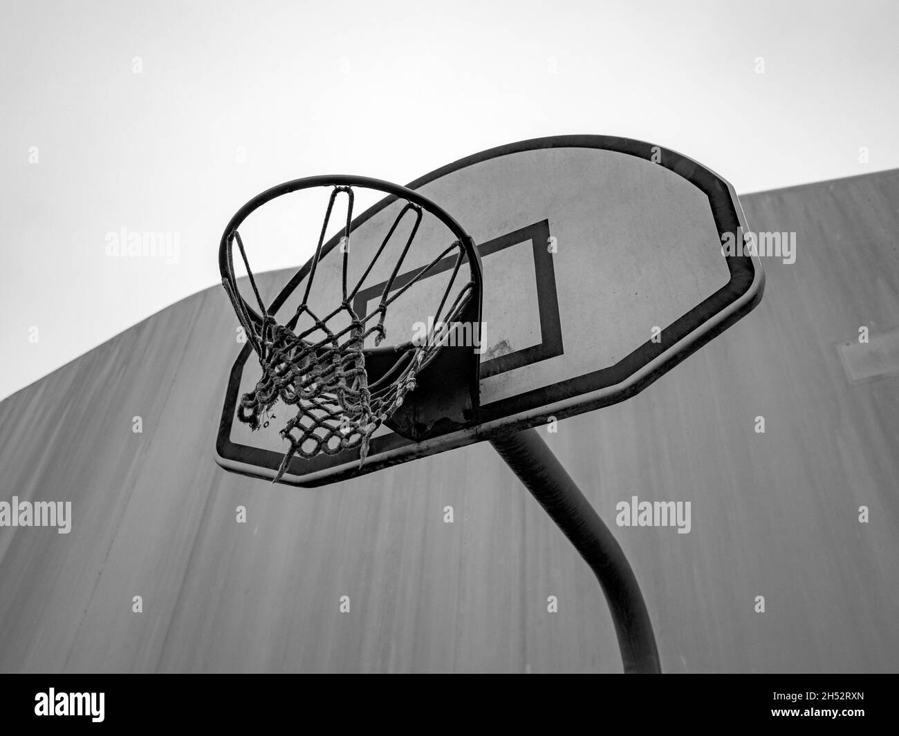Basketball hoop - Leyton, East London Stock Photo