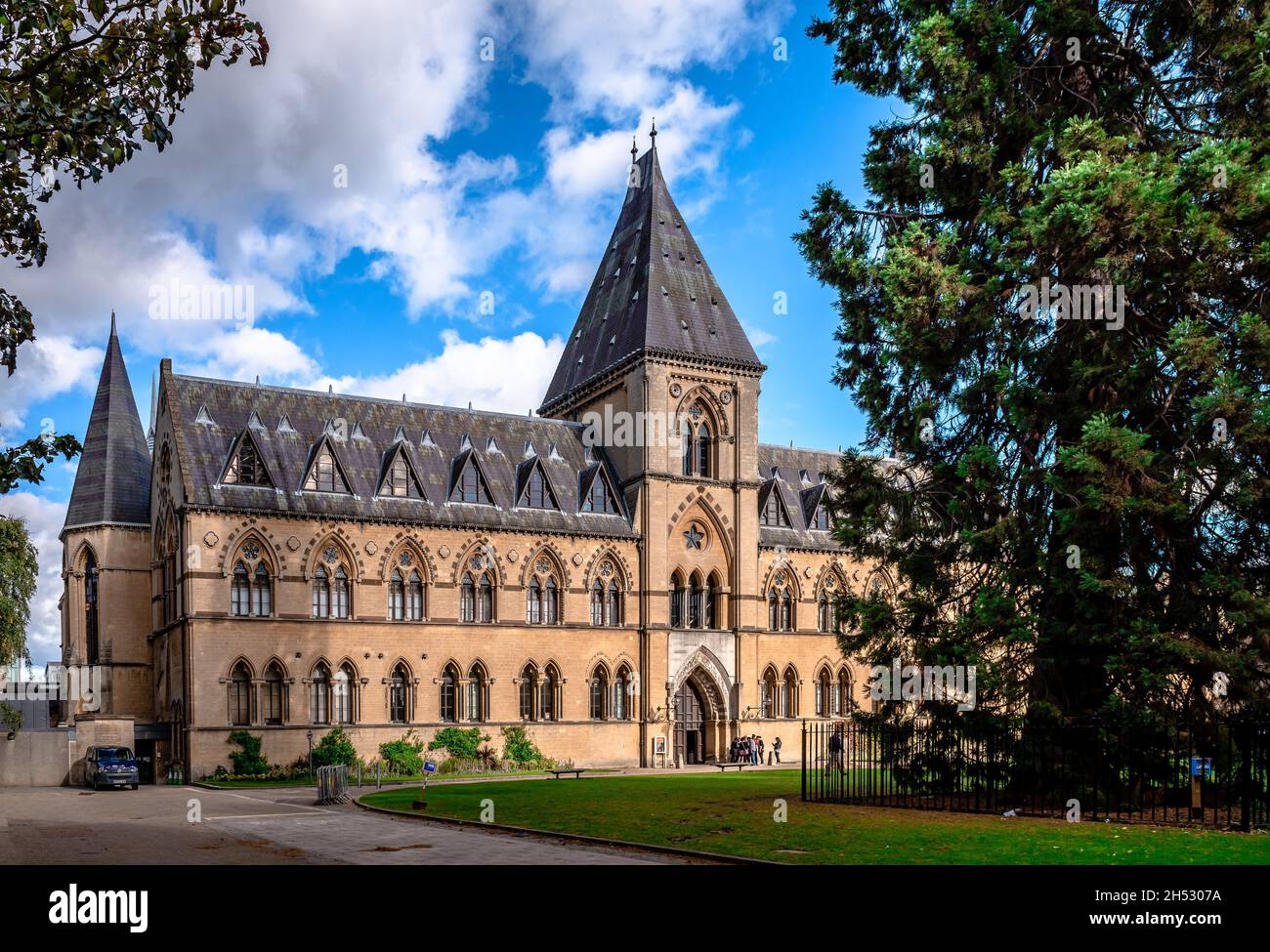 Front view of the Oxford University Museum of Natural History (or OUMNH), located on Parks Road and built in 1860. Oxford, Oxfordshire, England. Stock Photo