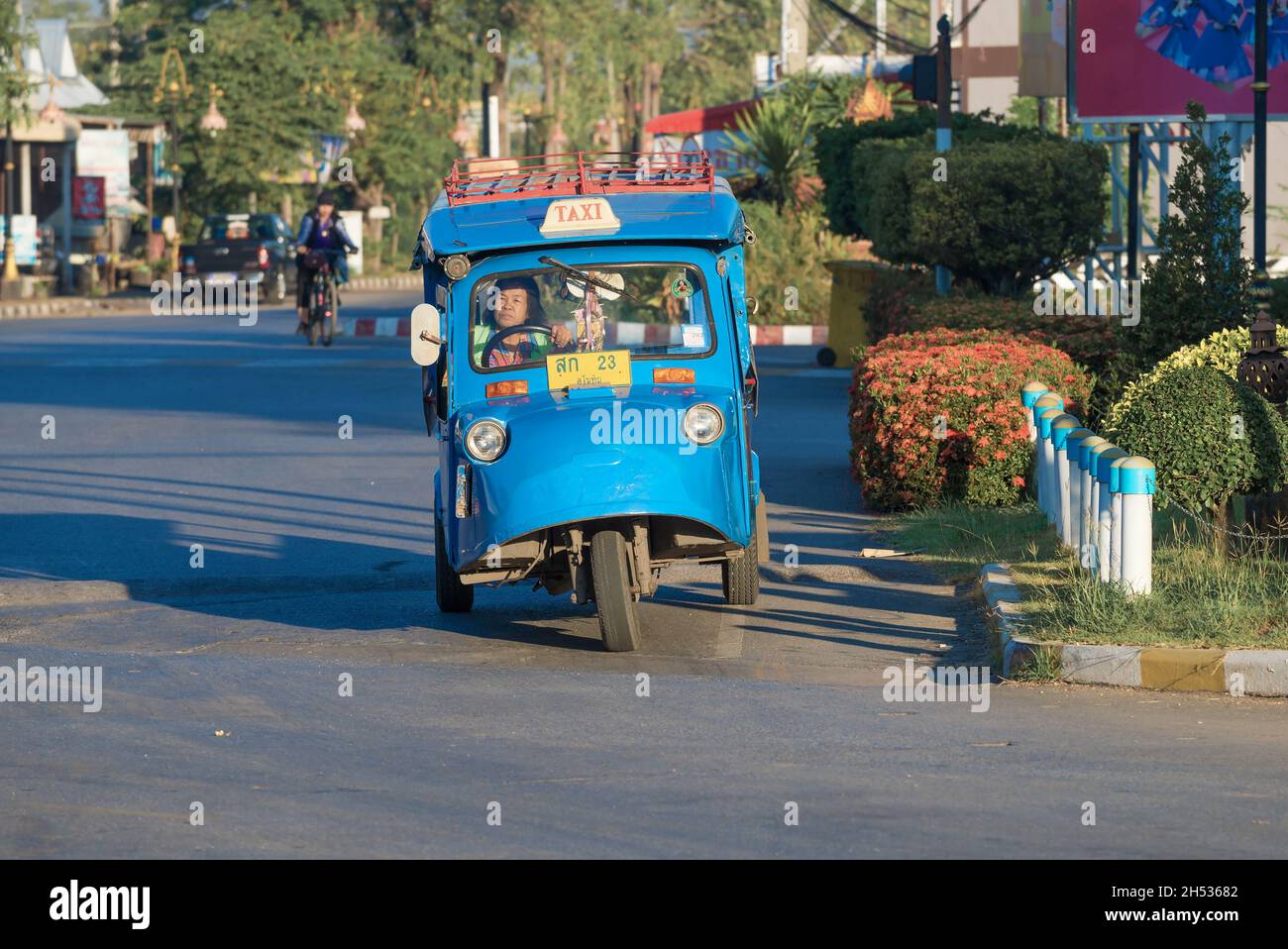 Tukli qoltiqli ayollarning retro fotosuratlari