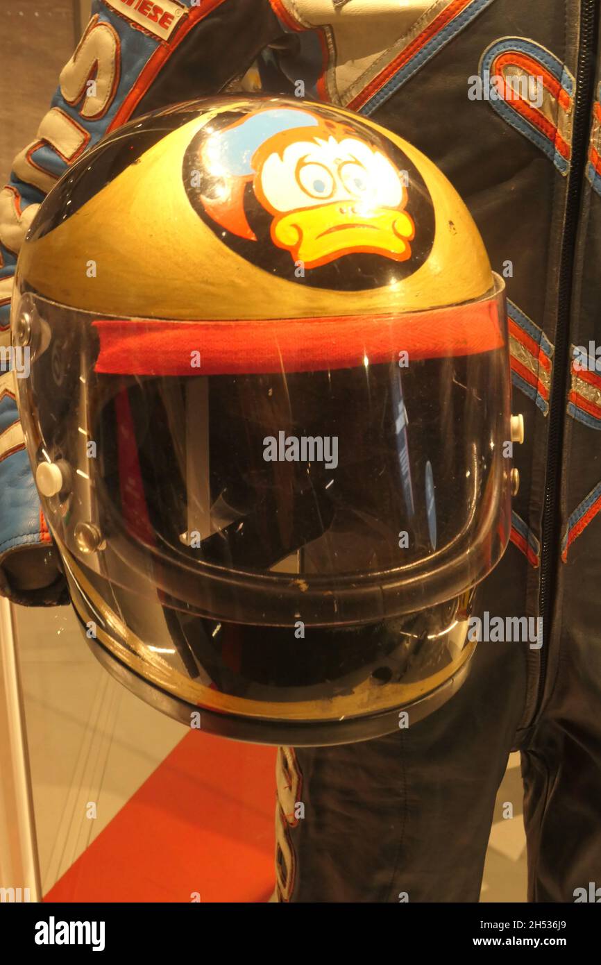 barry sheene cigarette helmet Barry Sheene SX500 motorcycle formula 1 winner Silverstone motor museum  visor picture sticker plastic glass safety cover suit racing racer safety  safe Stock Photo