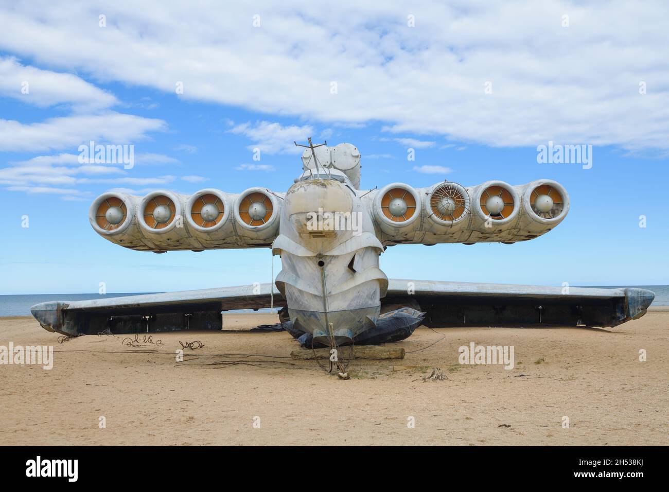 DERBENT, RUSSIA - SEPTEMBER 27, 2021: Rocket  aerodynamic craft Lun (project 903). Front view Stock Photo
