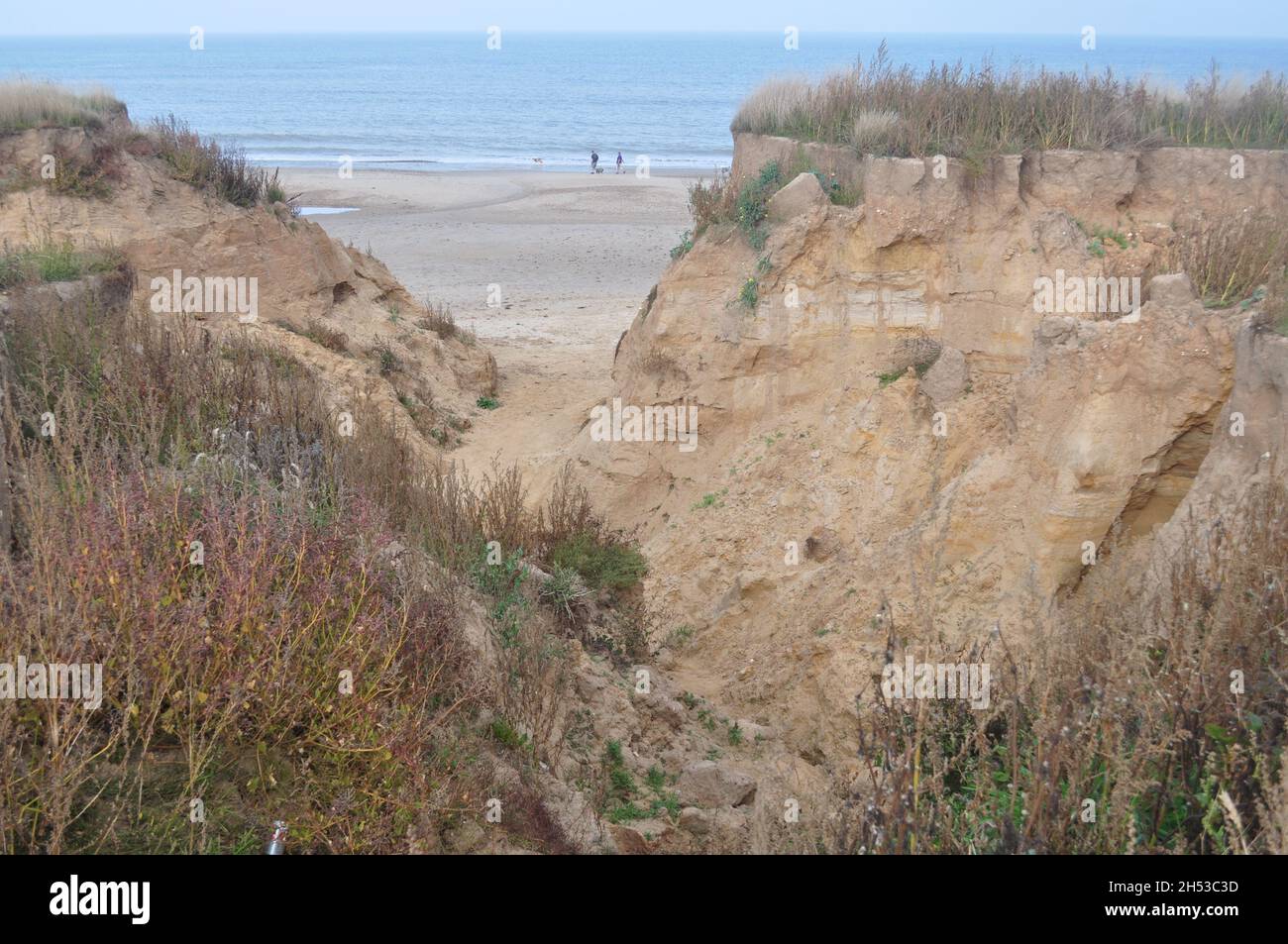 North norfolk happisburgh coastal erosion hi-res stock photography and ...