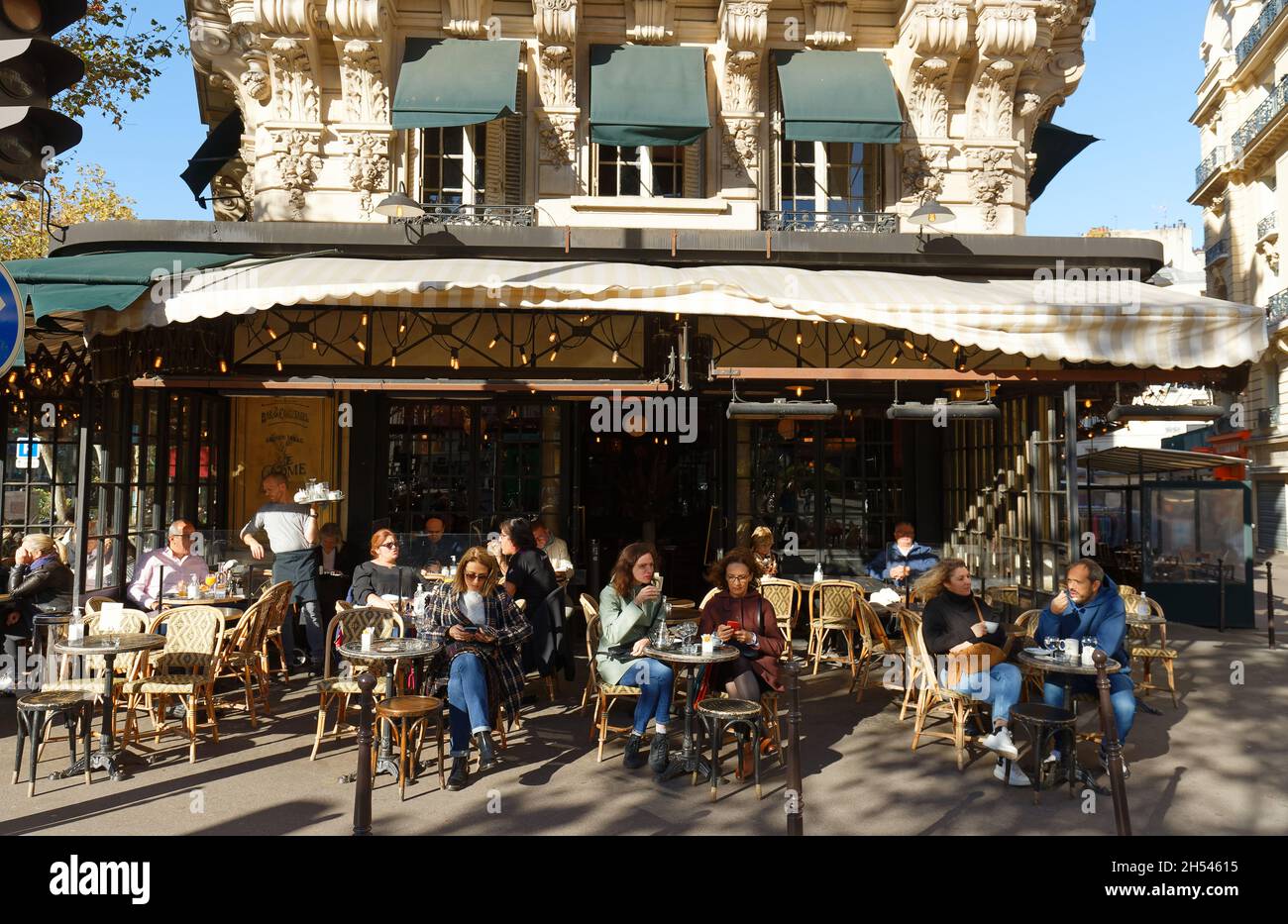 Cafe de la gare hi-res stock photography and images - Alamy