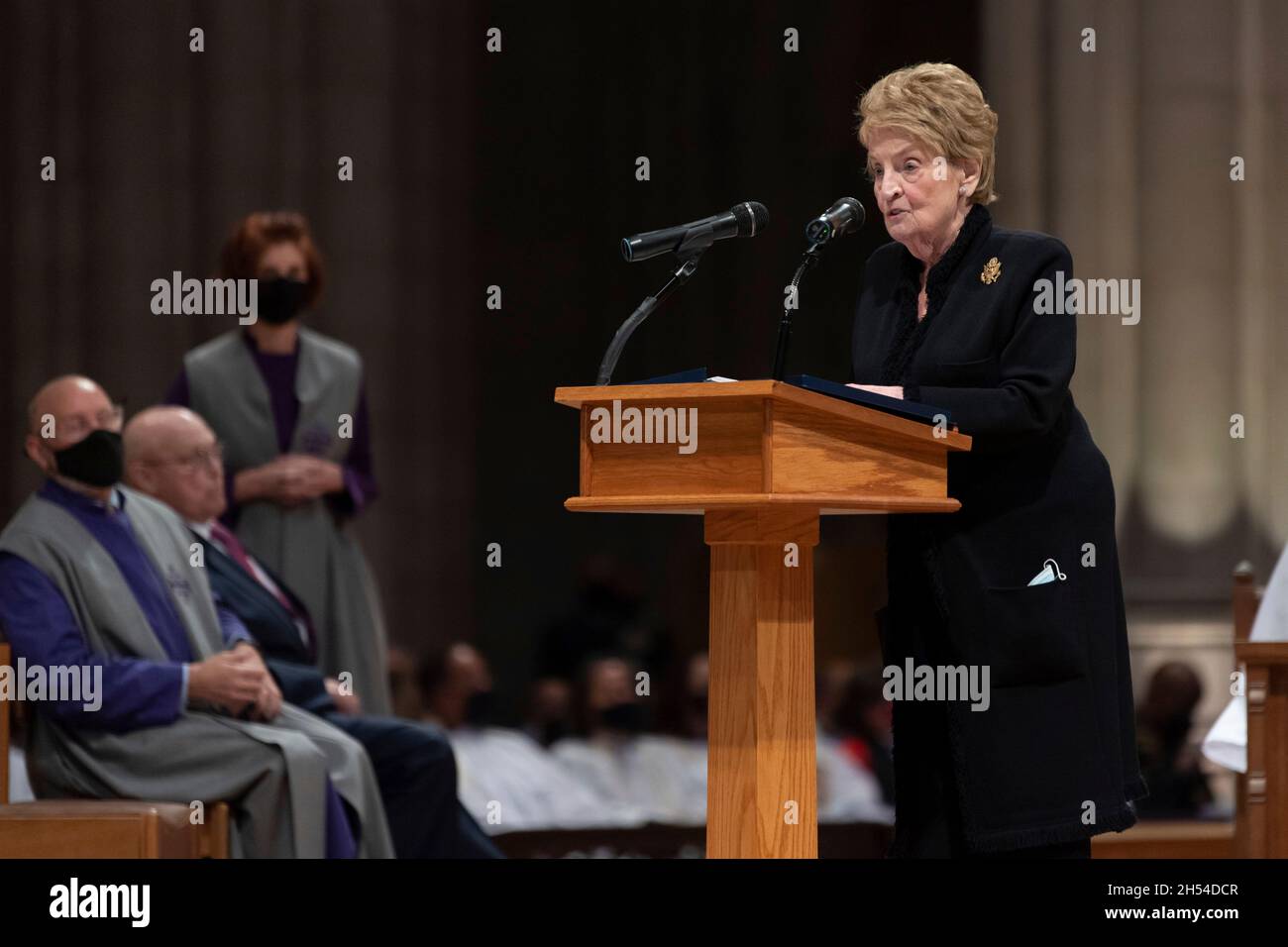 Washington, United States. 05th Nov, 2021. Former U.S. Secretary of State Madeleine K. Albright speaks during the funeral service honoring the late Gen. Colin Powell at Washington National Cathedral, November 5, 2021 in Washington, DC, Nov. 5, 2021. (U.S. Army photo by ) Credit: Laura Buchta/U.S. Army/Alamy Live News Stock Photo