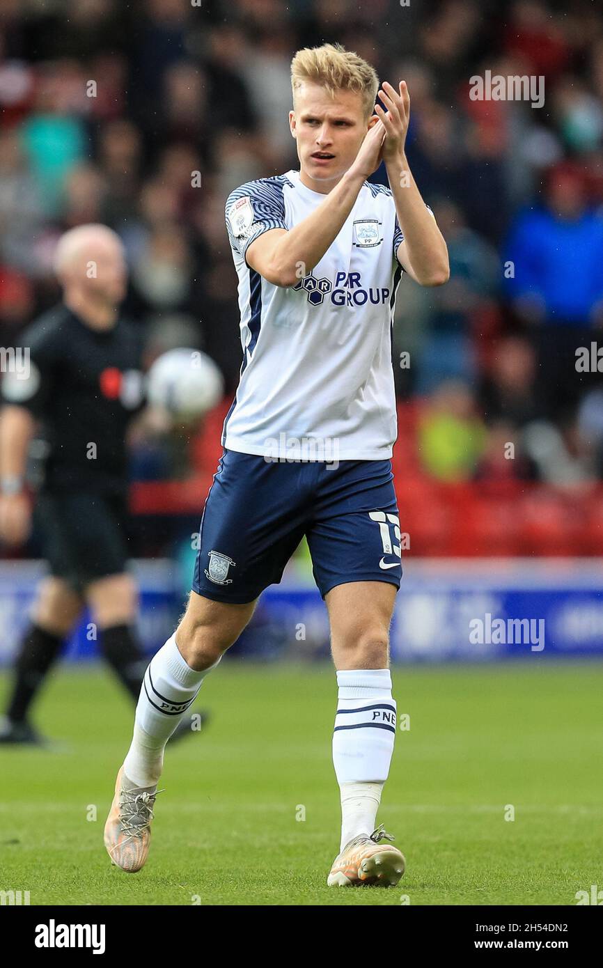 Ali mccann hires stock photography and images Alamy