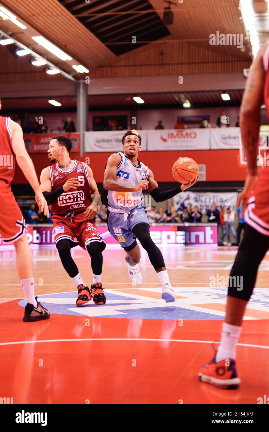 Giessen, Germany. 06th Nov, 2021. Osthalle, GIESSEN, GERMANY Shorts, T. J. ( 0 Crailsheim ) during the easyCredit Basketball Bundesliga game between Giessen 46ers and Hakro Merlins Crailsheim at Osthalle in Giessen. easyCredit Basketball Bundesliga Julia Kneissl/ SPP Credit: SPP Sport Press Photo. /Alamy Live News Stock Photo