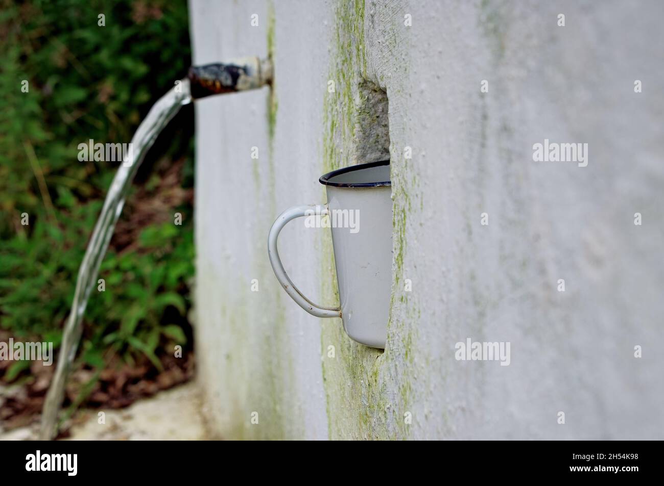 Spring Water Trough Metal Water Trough High Resolution Stock Photography and Images - Alamy