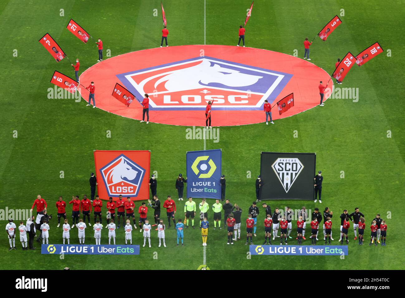 Presentation players before match during the French championship Ligue 1 football match between LOSC Lille and SCO Angers on November 6, 2021 at Pierre Mauroy stadium in Villeneuve-d'Ascq near Lille, France - Photo: Laurent Sanson/DPPI/LiveMedia Stock Photo