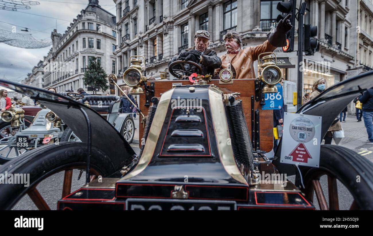 Vintage car owner show off their vehicles on Regent Street in London before the drive to Brighton. Stock Photo