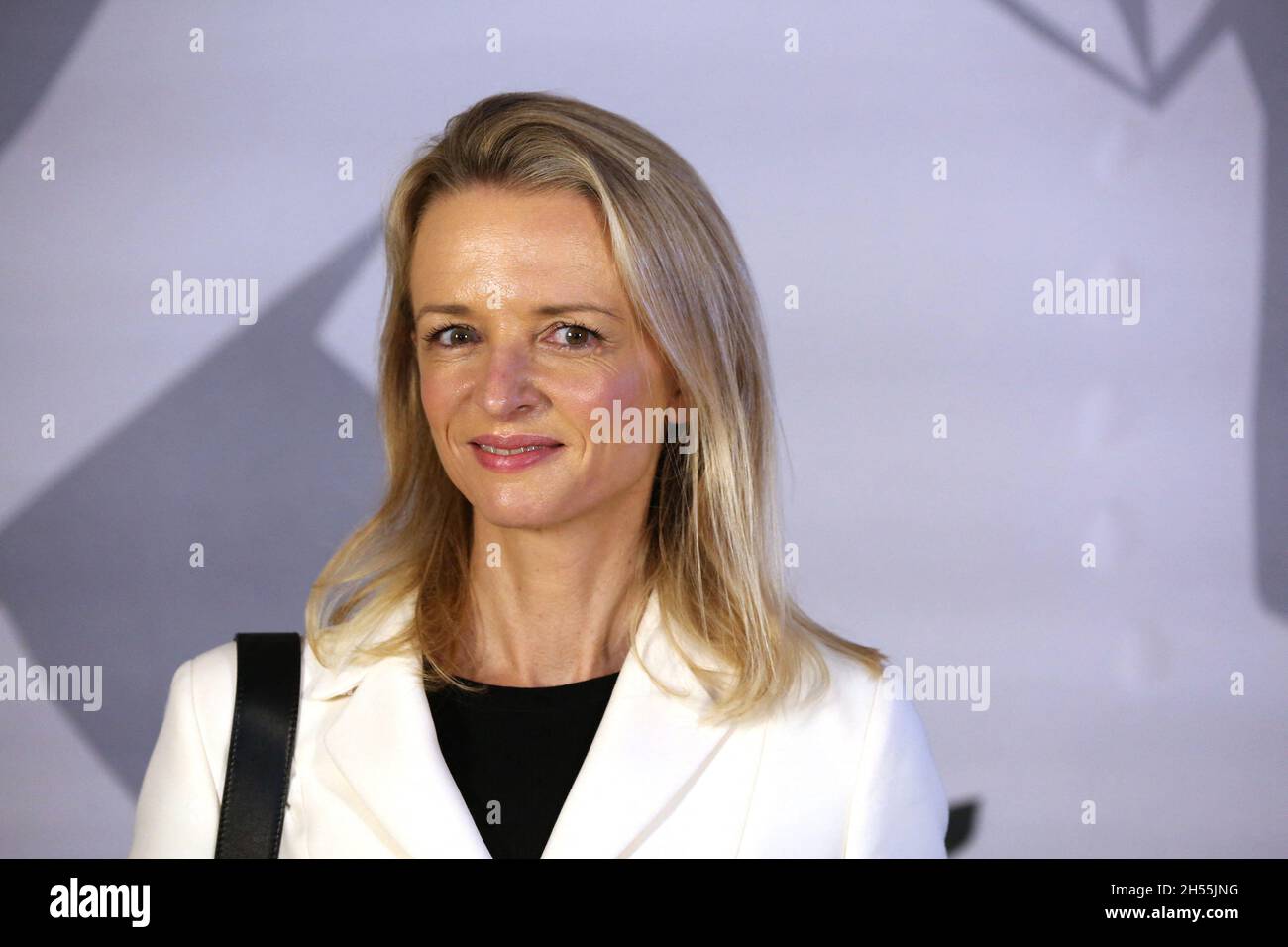 Delphine arnault hi-res stock photography and images - Alamy