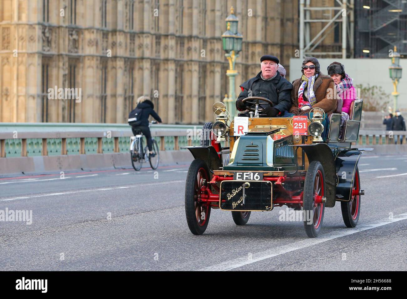 London, UK. 6th Nov, 2021. RM Sothebys London to Brighton Car Rally ...