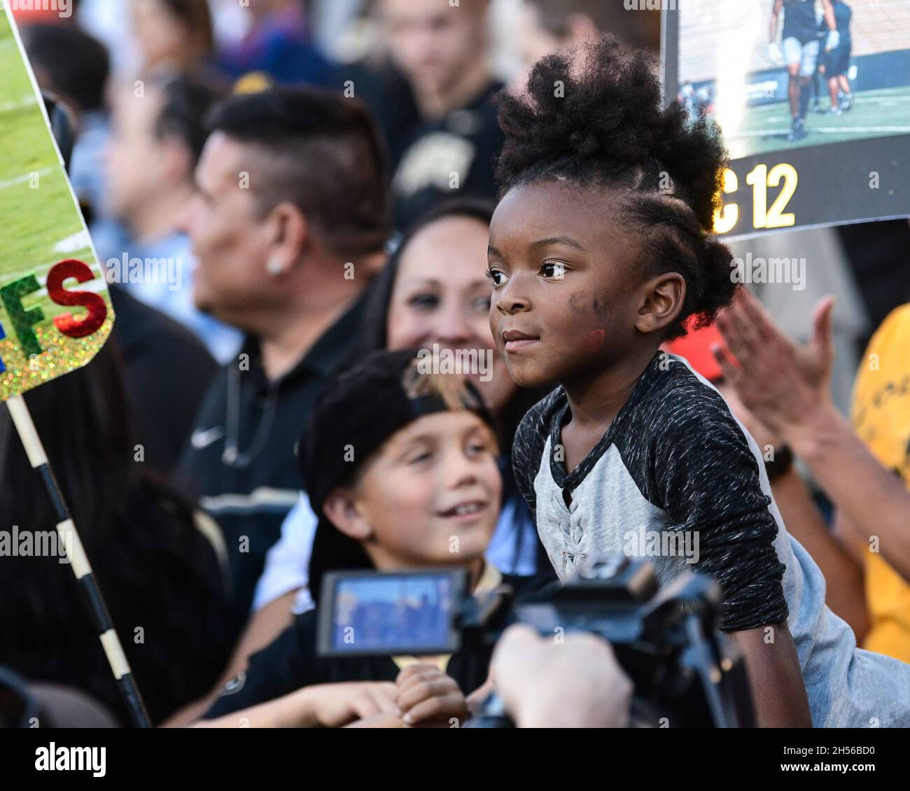 Boulder, CO, USA. 06th Nov, 2021. A young Colorado fan waits for Ralph the Buffalo to run before the football game between Colorado and Oregon State at Folsom Field in Boulder, CO. Derek Regensburger/CSM/Alamy Live News Stock Photo