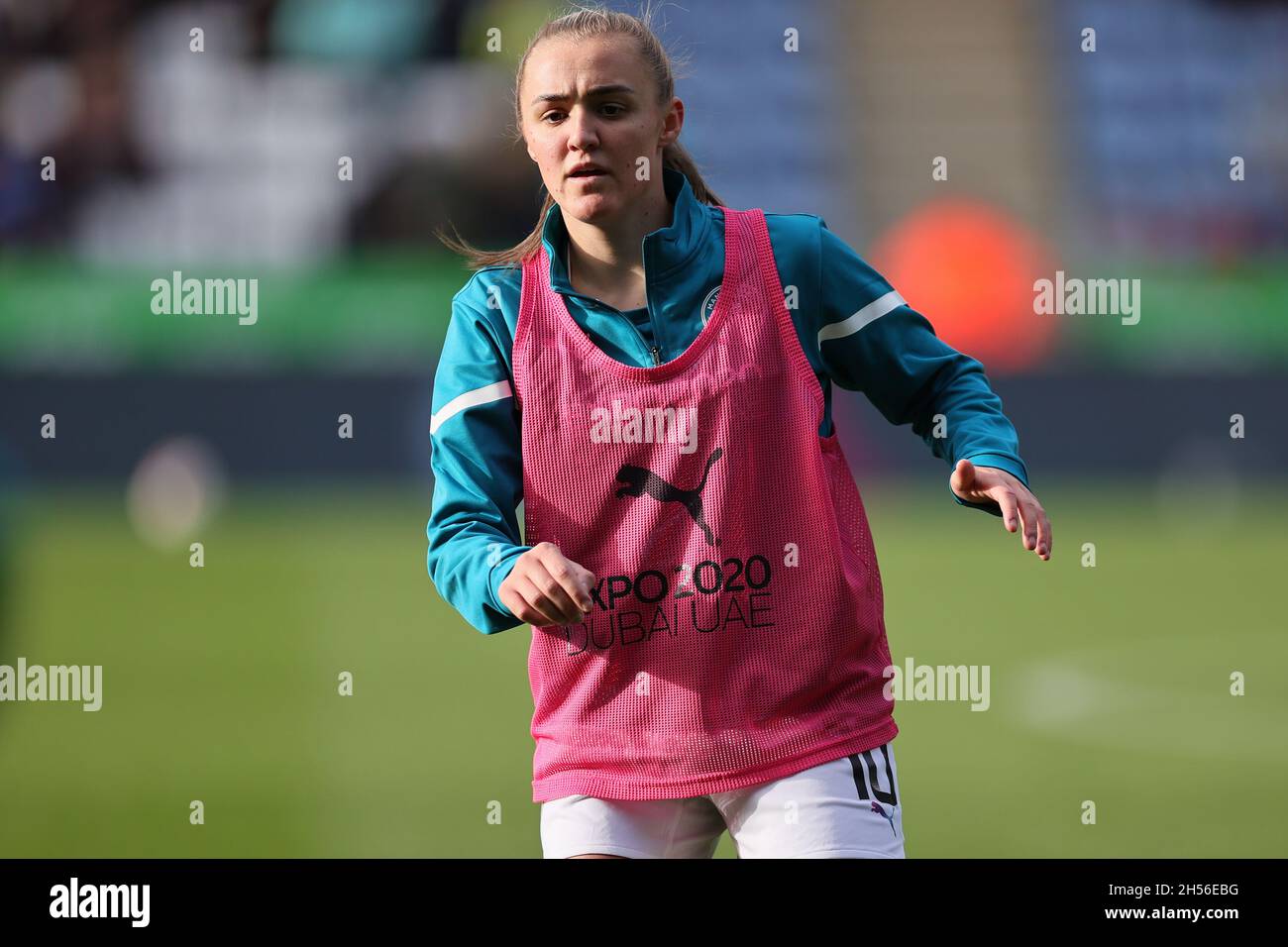 LEICESTER, GBR. 7TH NOV 2021. Georgia Stanway of Manchester City warms up ahead of the Barclays FA Women's Super League match between Leicester City and Manchester City at the King Power Stadium, Leicester on Sunday 7th November 2021. (Credit: James Holyoak | MI News) Credit: MI News & Sport /Alamy Live News Stock Photo