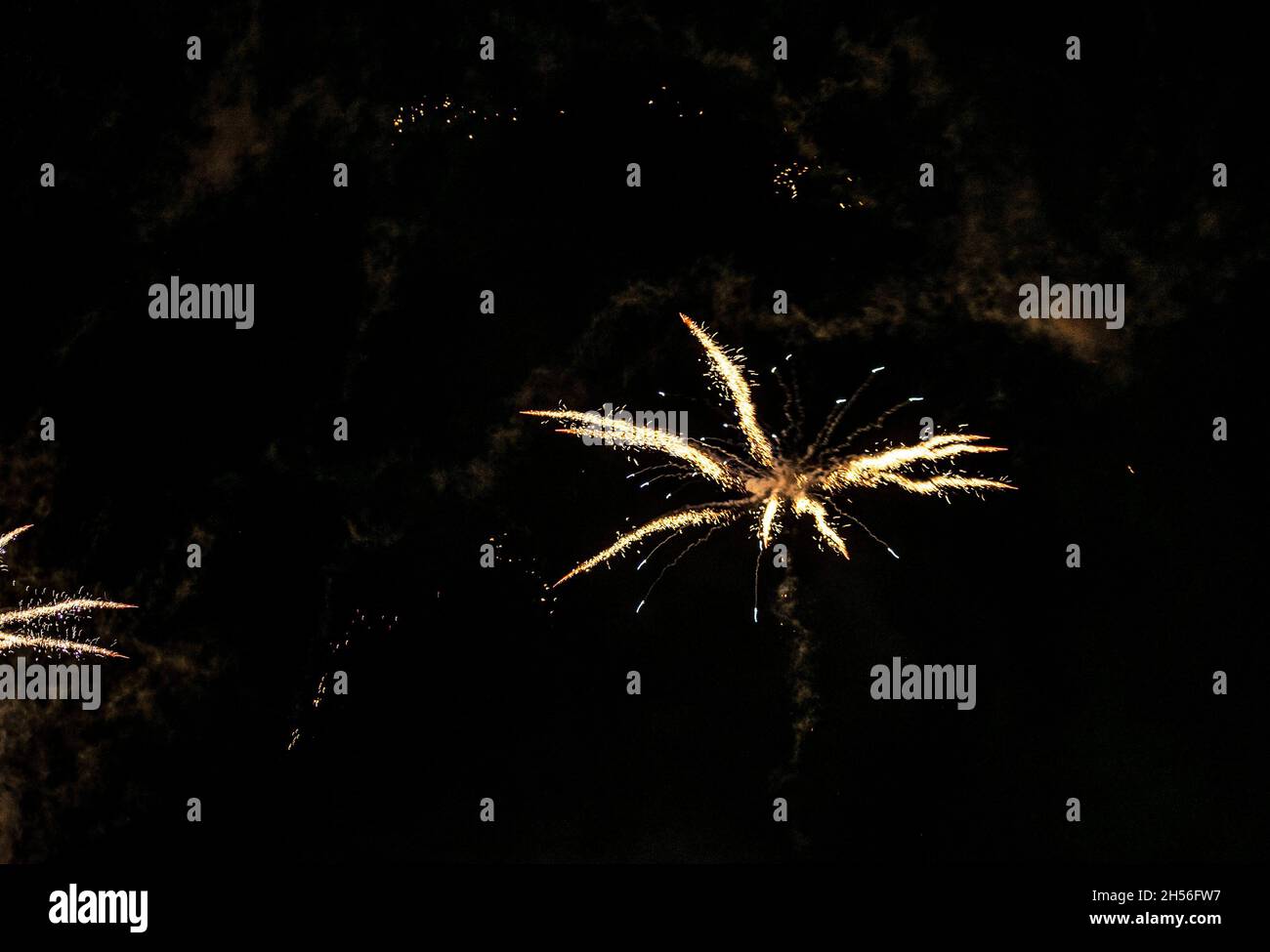 Alexandra Palace fireworks 2021 Stock Photo - Alamy