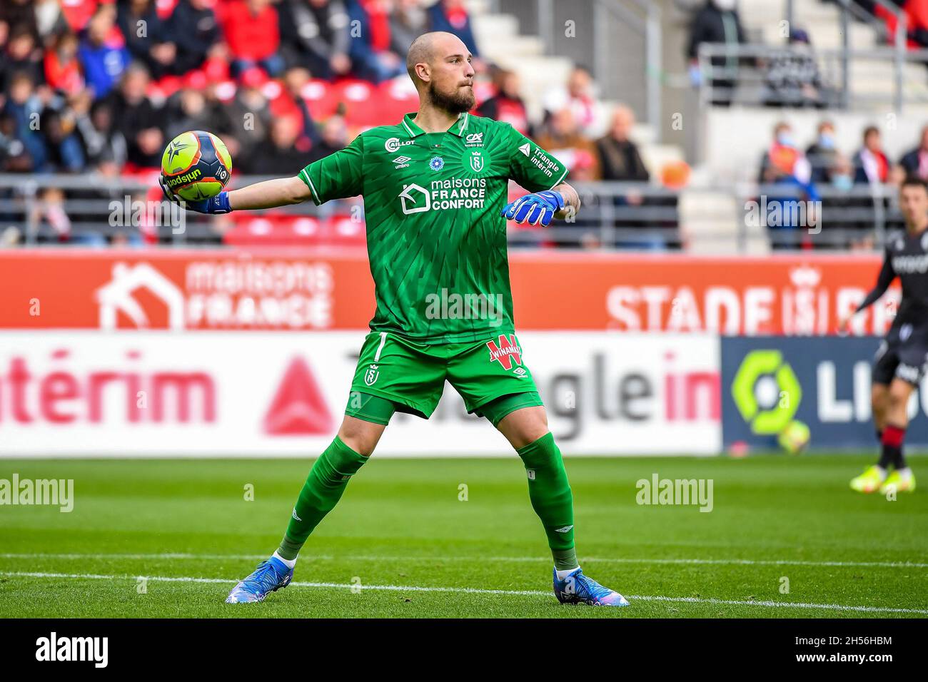 Reims, France. 07th Nov, 2021. REIMS, FRANCE - NOVEMBER 7: Goalkeeper Predrag Rajkovic of Stade Reims during the Ligue 1 match between Reims and Monaco at Stada Auguste-Delaune II on November 7, 2021 in Reims, France (Photo by Matthieu Mirville/Orange Pictures) Credit: Orange Pics BV/Alamy Live News Stock Photo