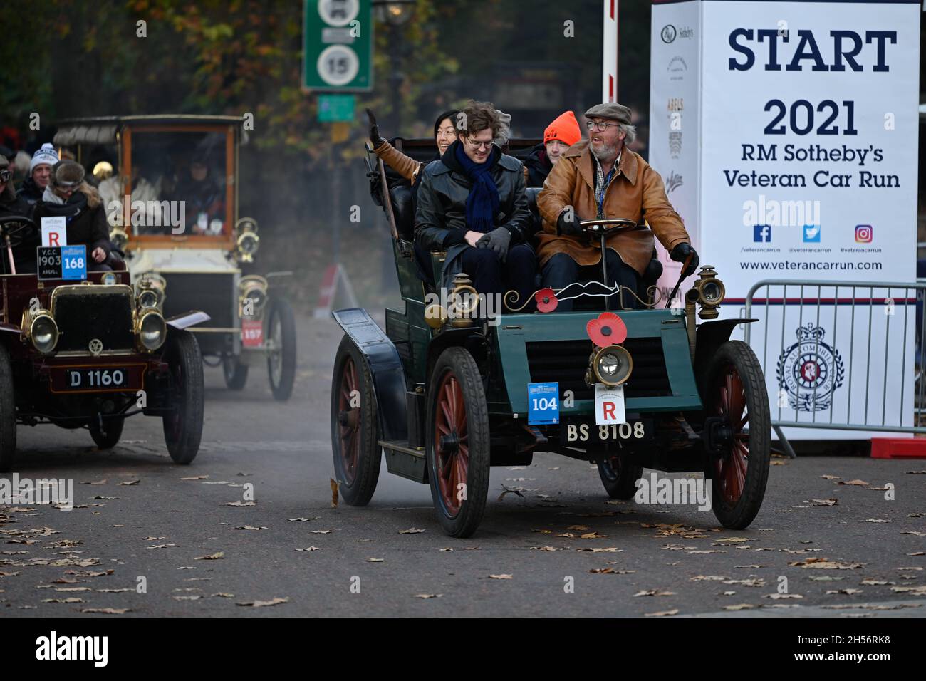 London to Brighton Veteran and Vintage car run Stock Photo - Alamy