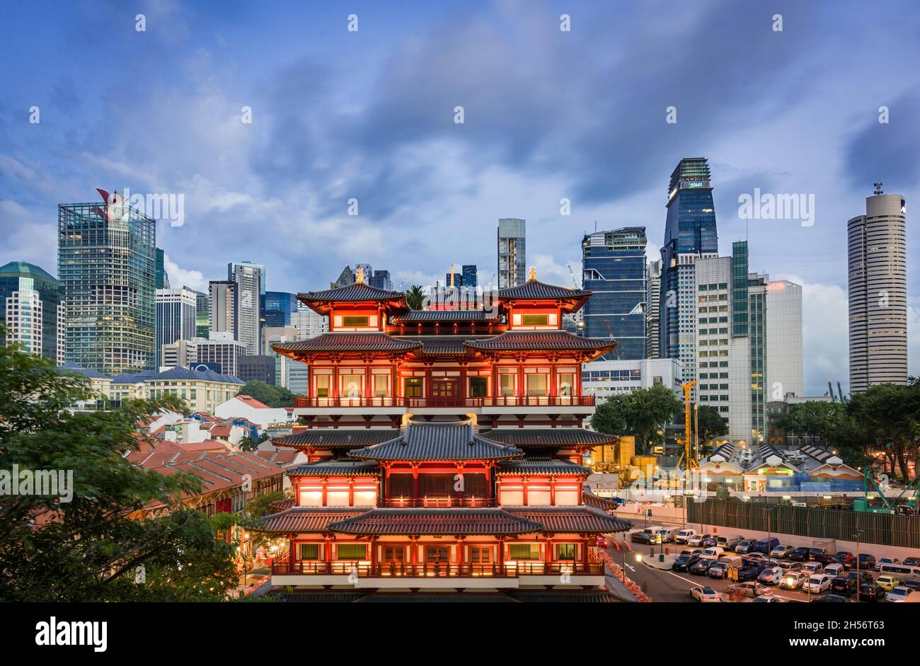 Asia temple skyline hi-res stock photography and images - Alamy