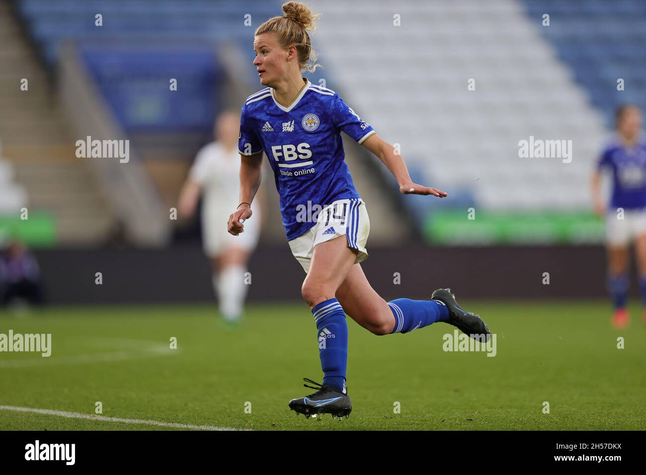 LEICESTER, GBR. 7TH NOV 2021. Esmee De Graaf of Leicester City during the Barclays FA Women's Super League match between Leicester City and Manchester City at the King Power Stadium, Leicester on Sunday 7th November 2021. (Credit: James Holyoak | MI News) Credit: MI News & Sport /Alamy Live News Stock Photo