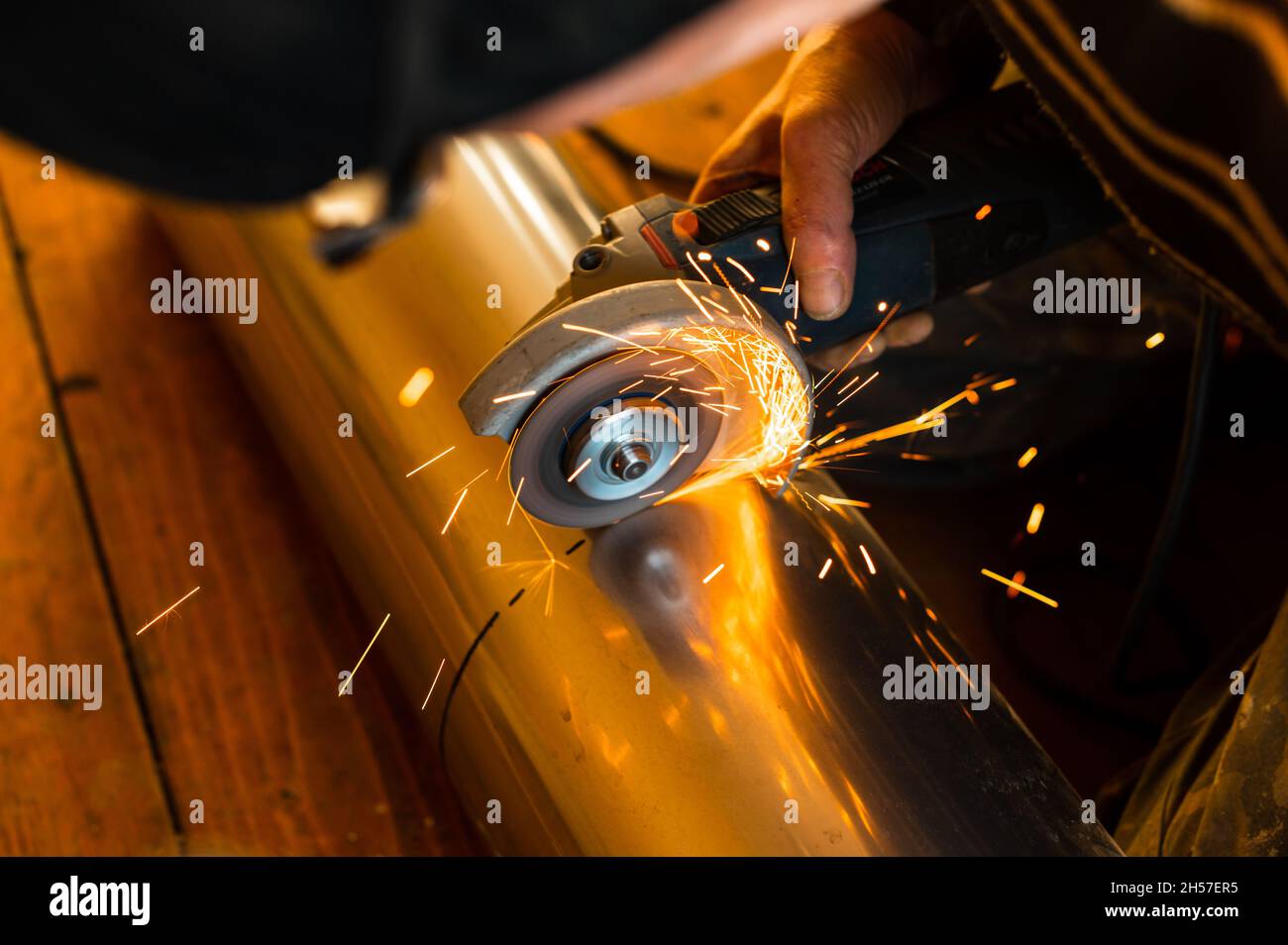 Installation of a chimney to a fireplace, an exit of a smoke from