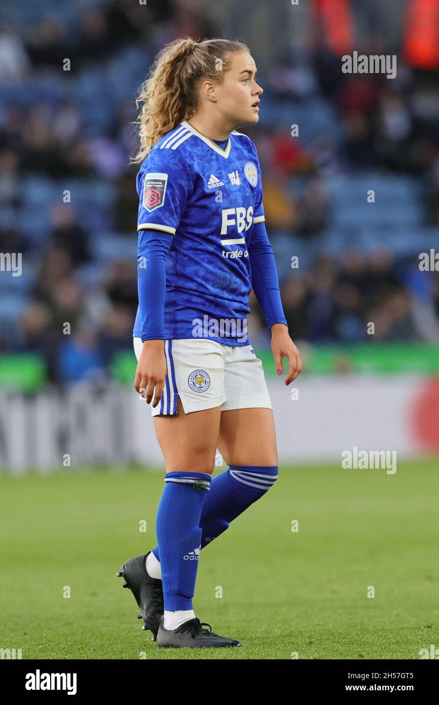 LEICESTER, GBR. 7TH NOV 2021. Charlie Devlin of Leicester City during the Barclays FA Women's Super League match between Leicester City and Manchester City at the King Power Stadium, Leicester on Sunday 7th November 2021. (Credit: James Holyoak | MI News) Credit: MI News & Sport /Alamy Live News Stock Photo