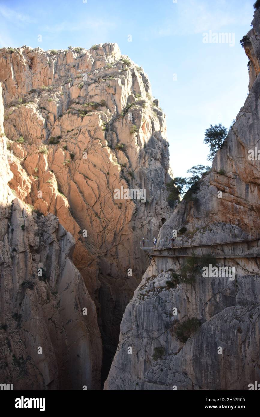 Bridge between rocks hi-res stock photography and images - Alamy