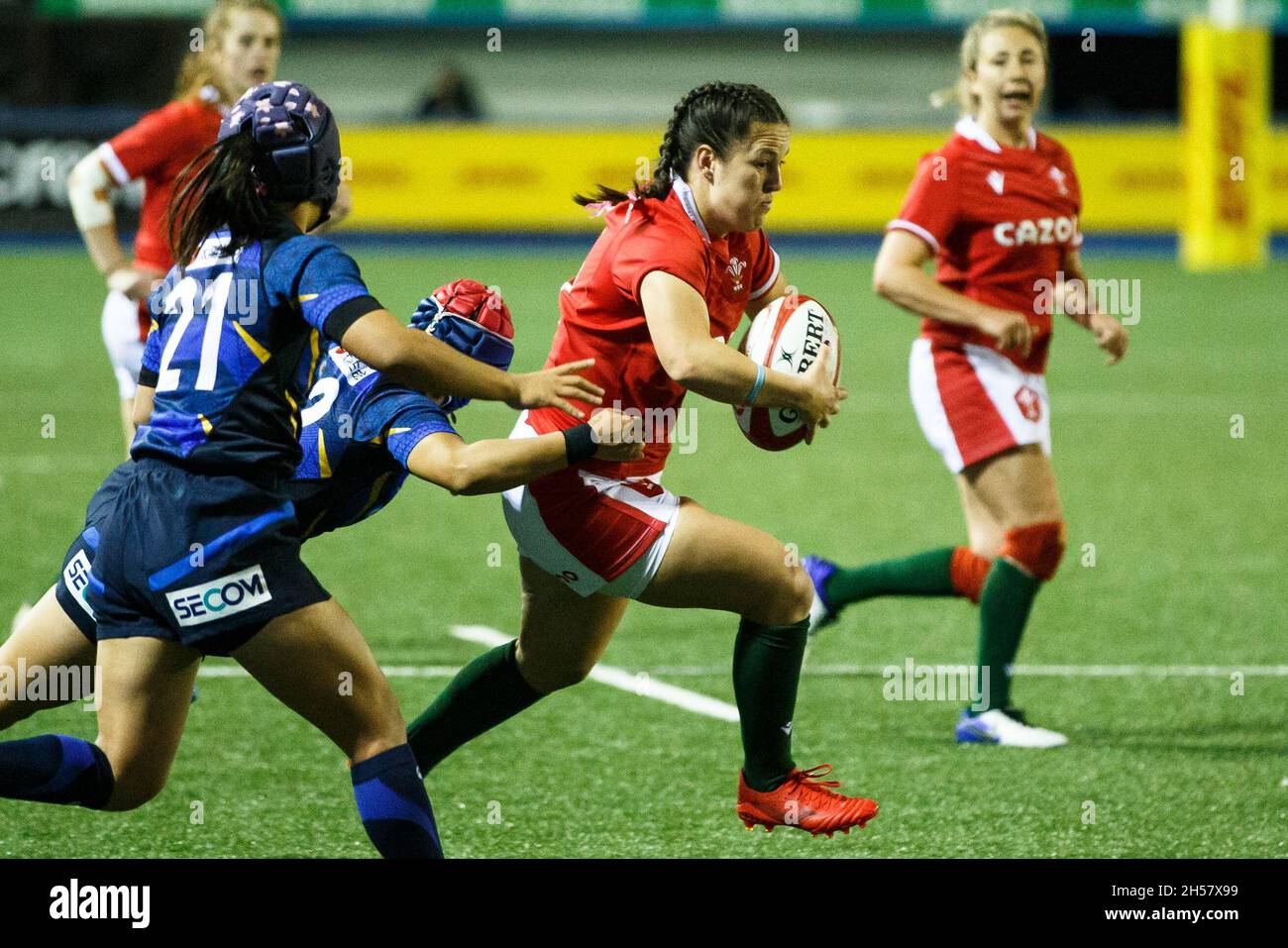 Cardiff, UK. 7 November, 2021. Wales replacement Ffion Lewis during the Wales Women v Japan Women Rugby Match. Credit: Gruffydd Thomas/Alamy Stock Photo