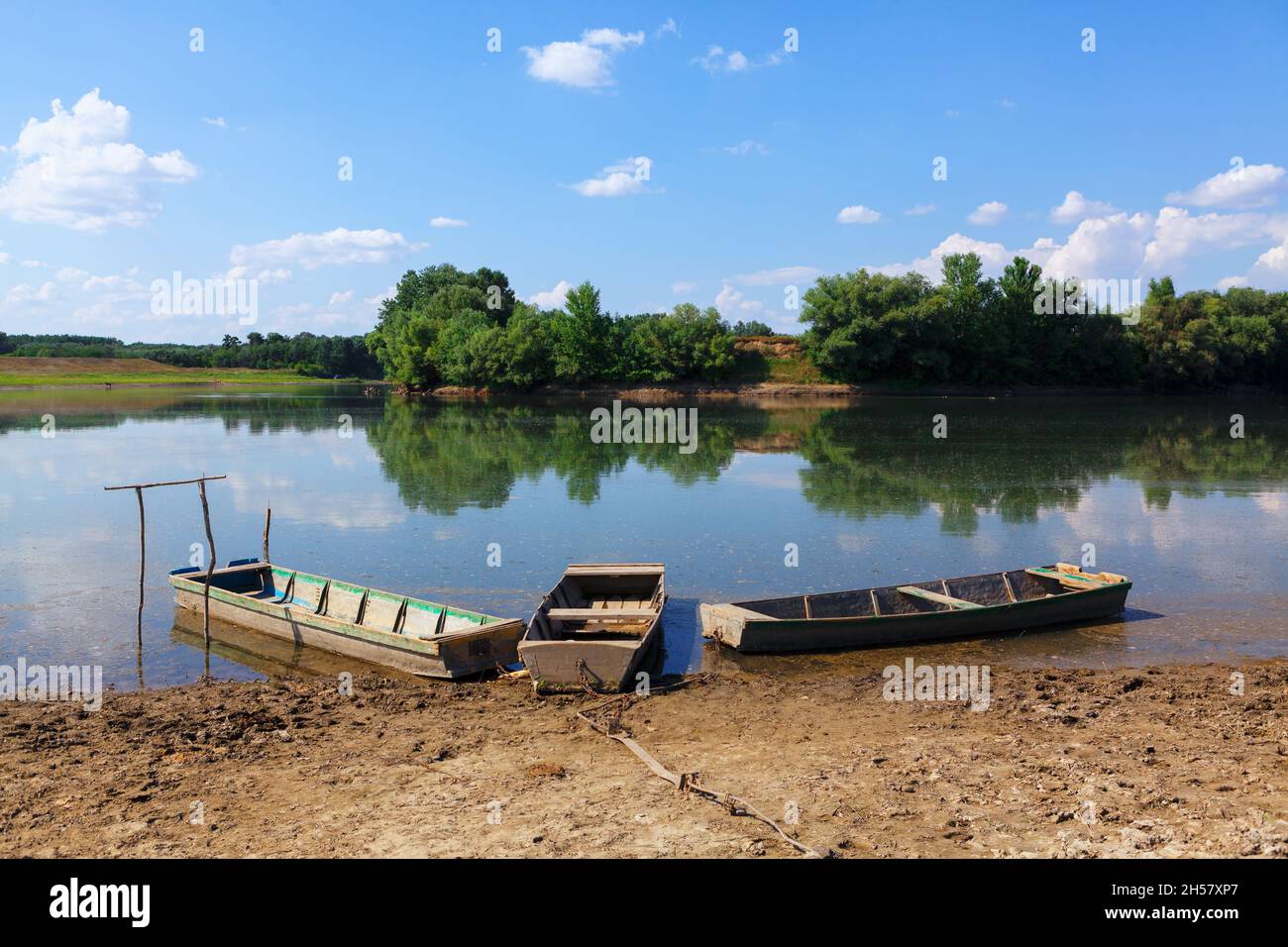 Three old wooden boats hi-res stock photography and images - Alamy