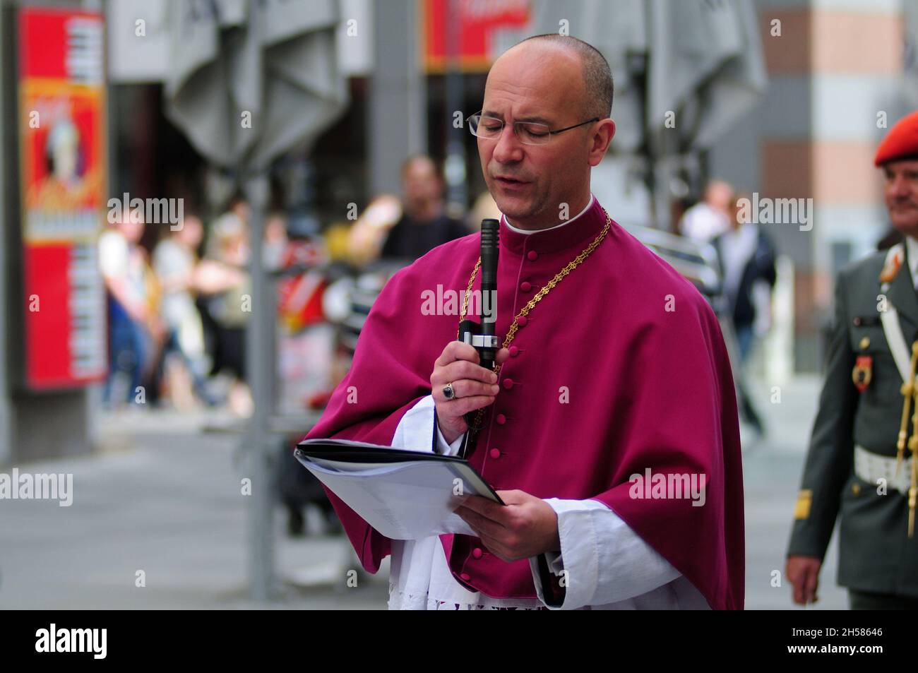 Vienna, Austria. June 7th, 2012. Corpus Christi procession in Vienna with the cathedral priest Toni Faber Stock Photo