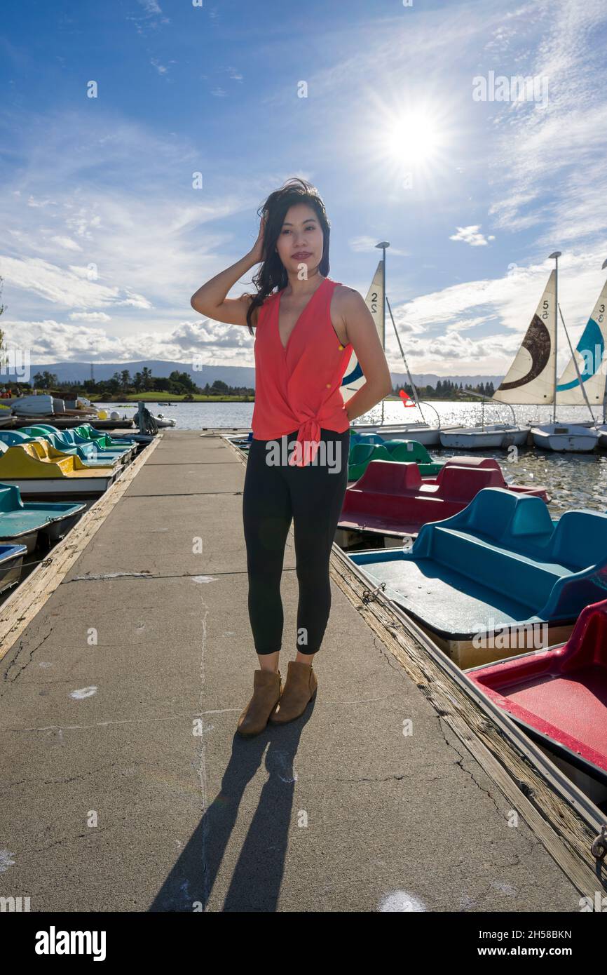 Asian sailing boats hi-res stock photography and images - Alamy
