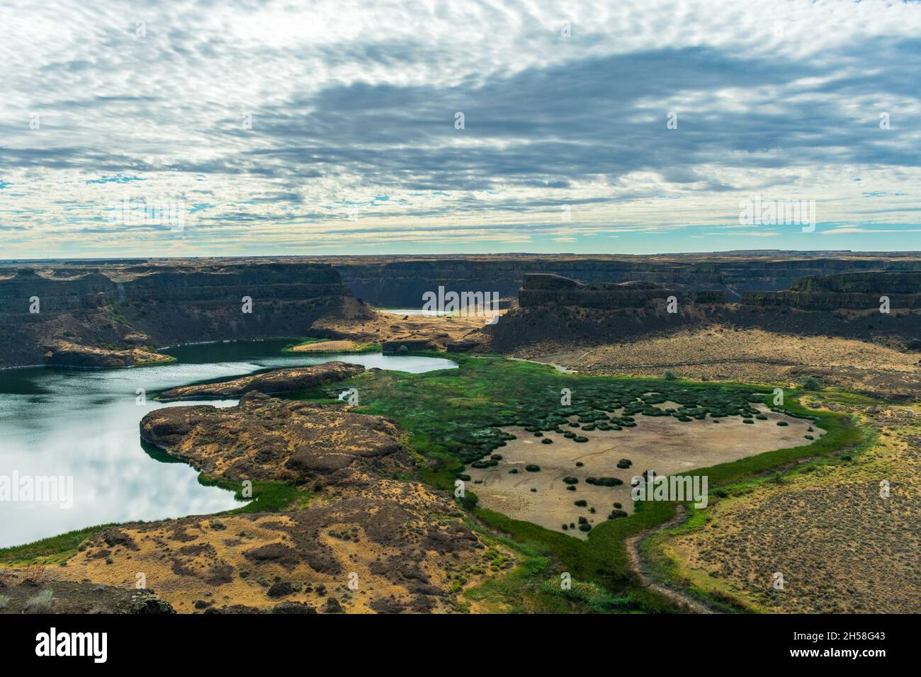 Sun Lake Dry Falls State Park was formed by massive ice flows in