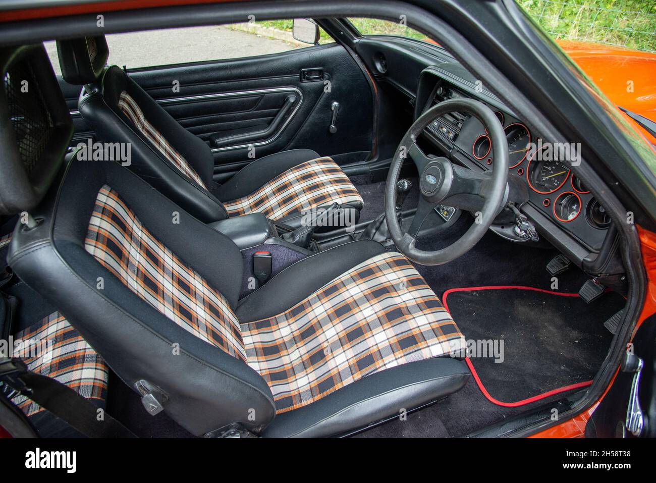 Ford Capri 1.6S interior with tartan pattern Recaro seats Stock Photo -  Alamy