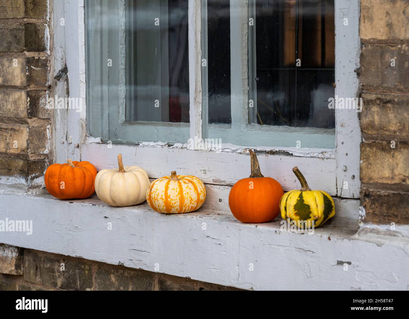 Decorating window sill hi-res stock photography and images - Alamy