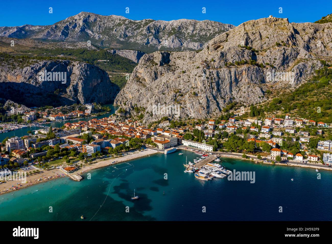 Cetina / Omis in Kroatien aus der Luft | Luftbilder von Kroatien Stock Photo