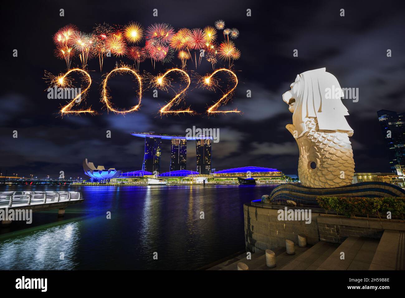 2022 Happy new year firework Sparkle celebrating over Singapore city Stock  Photo - Alamy