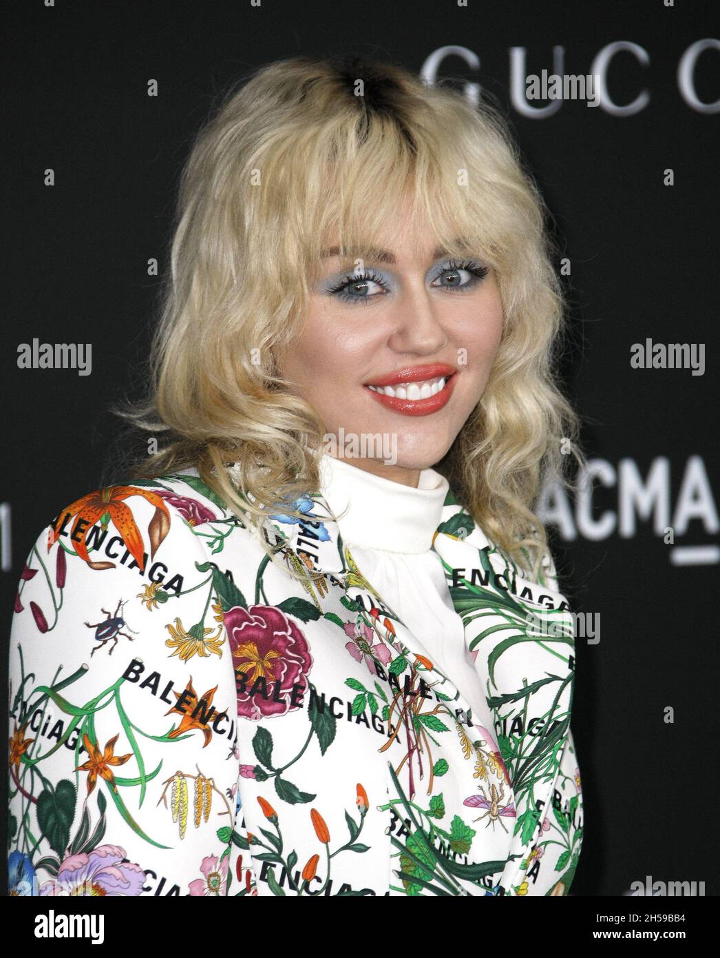 LOS ANGELES, CALIFORNIA - NOVEMBER 06: Miley Cyrus attends the 10th Annual LACMA ART FILM GALA presented by Gucci at Los Angeles County Museum of Art on November 06, 2021 in Los Angeles, California. Photo: CraSH/imageSPACE/MediaPunch Stock Photo