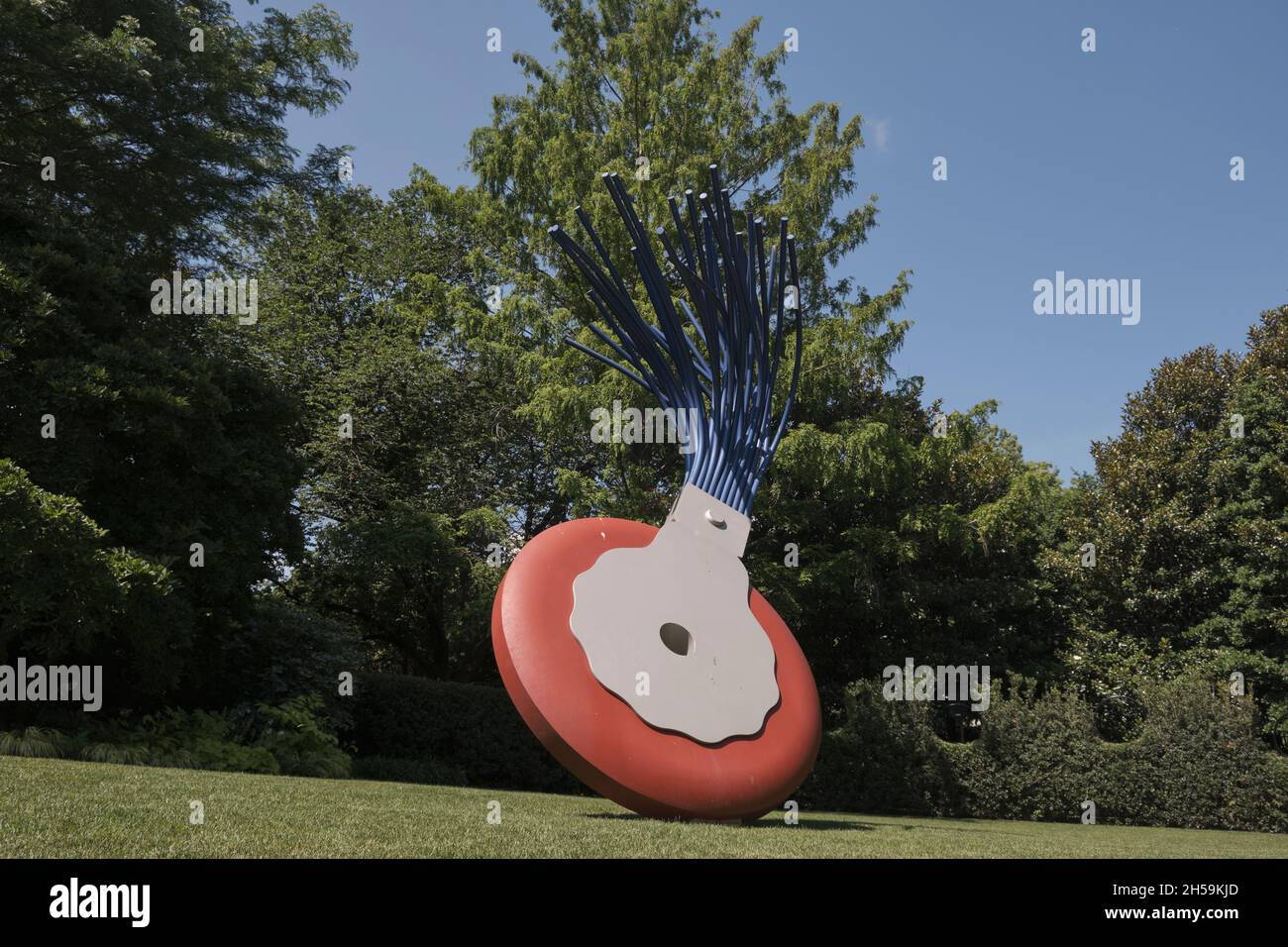 The Claes Oldenburg and Coosje van Bruggen giant typewriter eraser sculpture. At the National