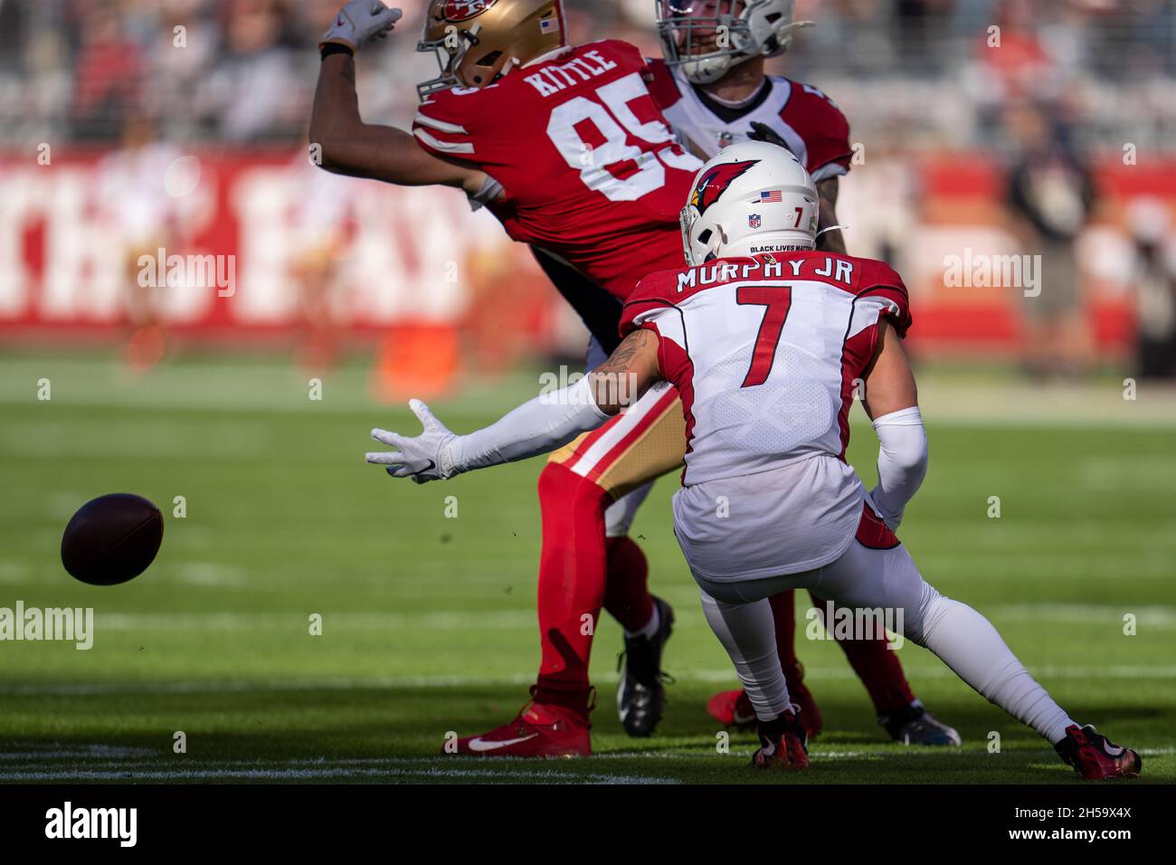 Arizona Cardinals linebacker Tanner Vallejo (51) defends against the pass thrown to San Francisco 49ers tight end George Kittle during the first quart Stock Photo