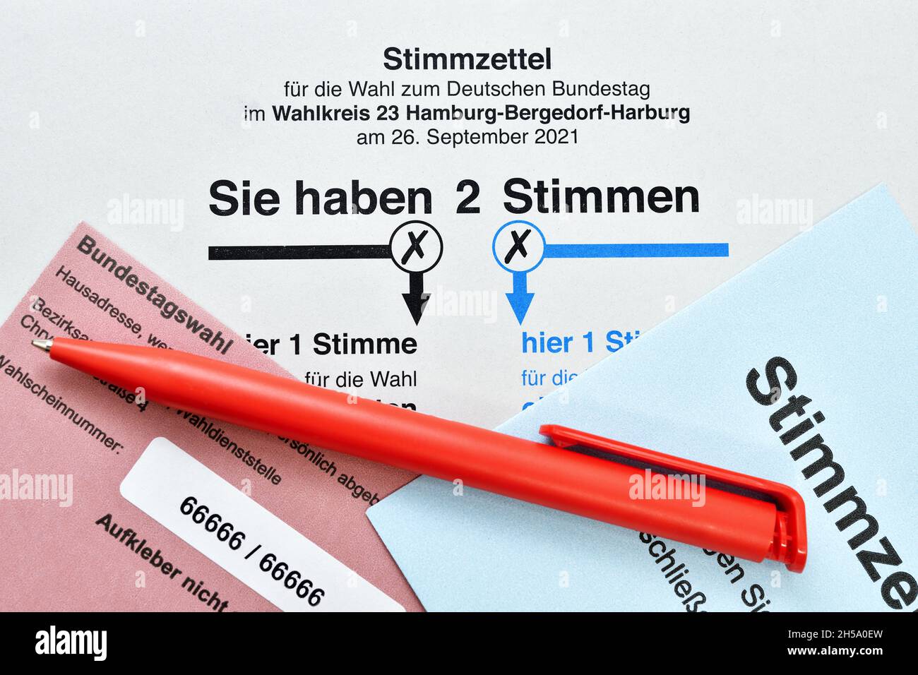 Stimmzettel zur Bundestagswahl 2021 Stock Photo