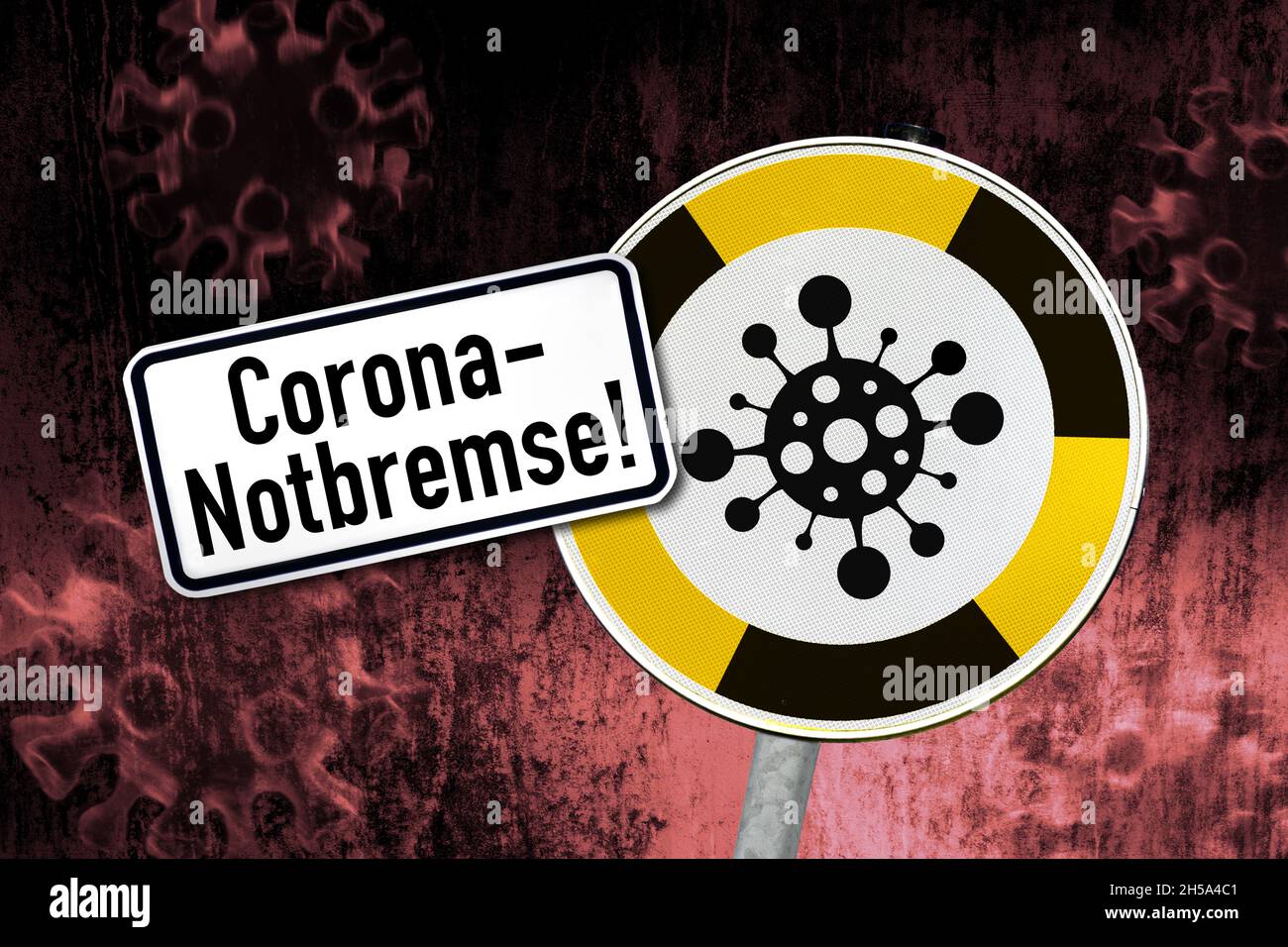 FOTOMONTAGE, Schild mit Coronavirus-Symbol und Aufschrift Corona-Notbremse Stock Photo