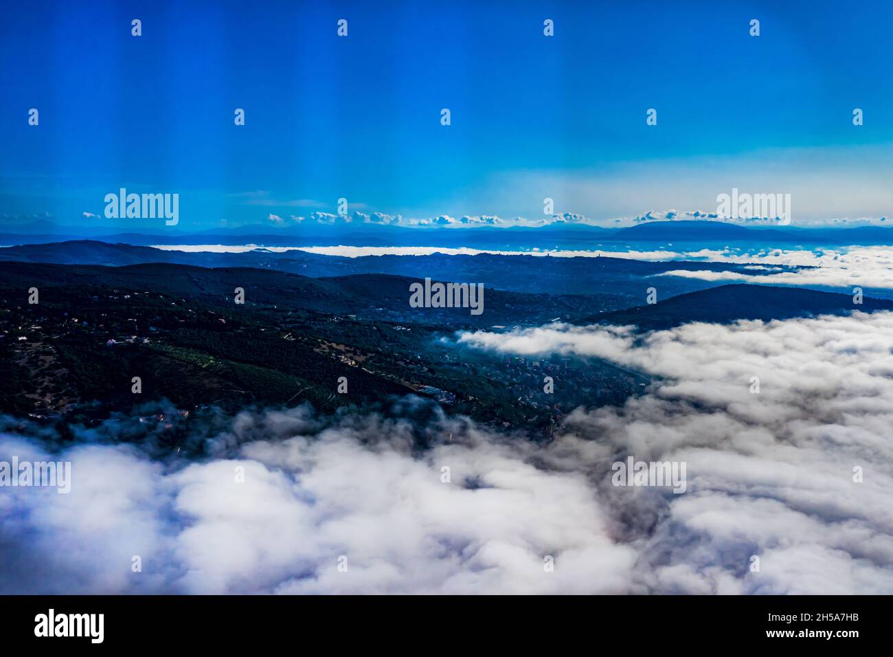 Italy from above | Schöne Landschaften aus Italien aus der Luft gefilmt Stock Photo