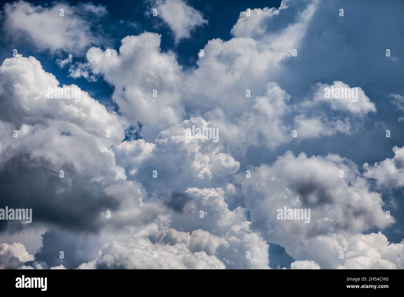 Dramatic Cloudscape Background with Blue Sky Stock Photo - Alamy