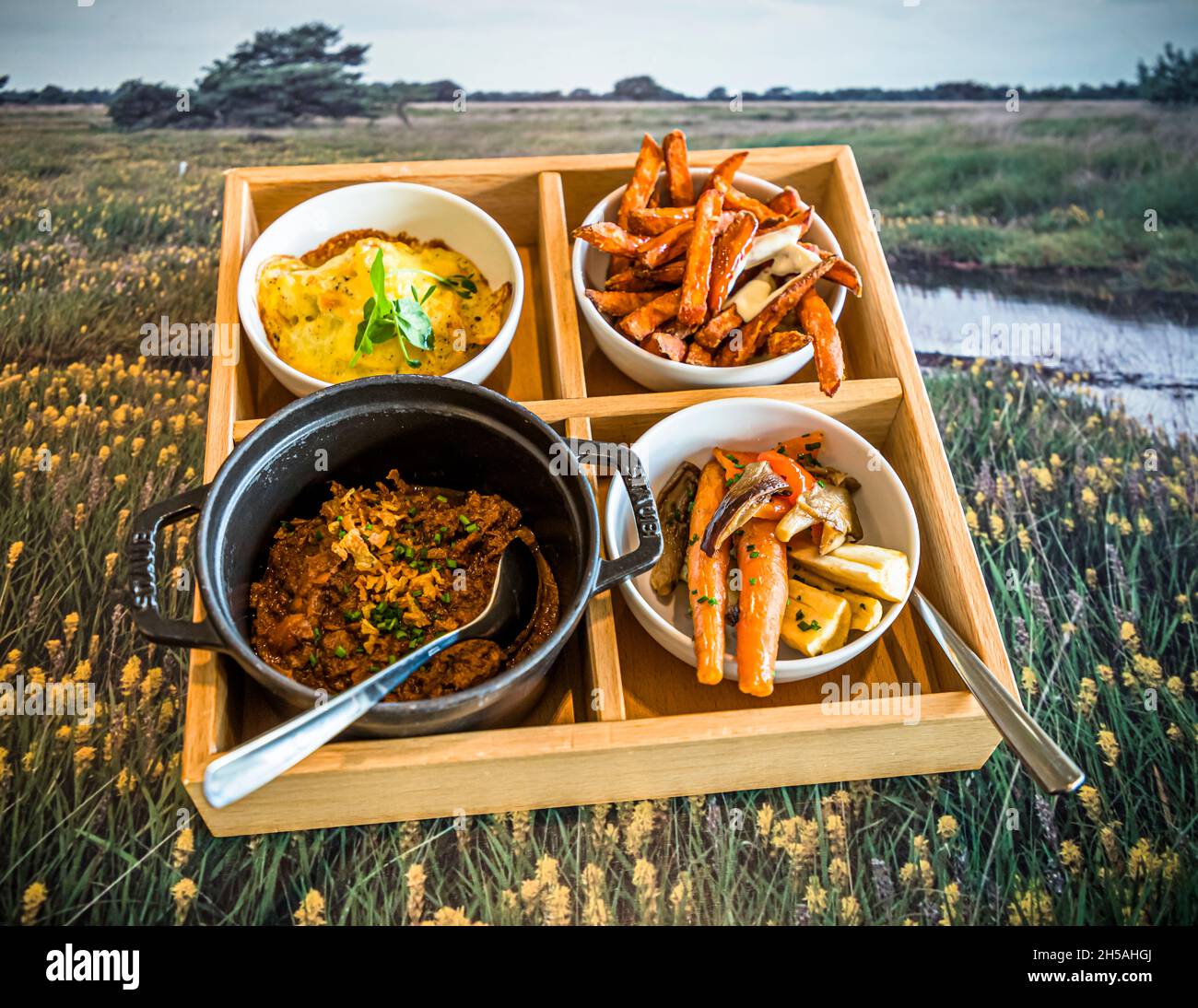 Game lunch in the Hoge Veluwe National Park. Game dishes also to take away are available in the Pavilion in the Middle of the Nationalpark De Hoge Veluwe in Otterlo, Netherlands Stock Photo