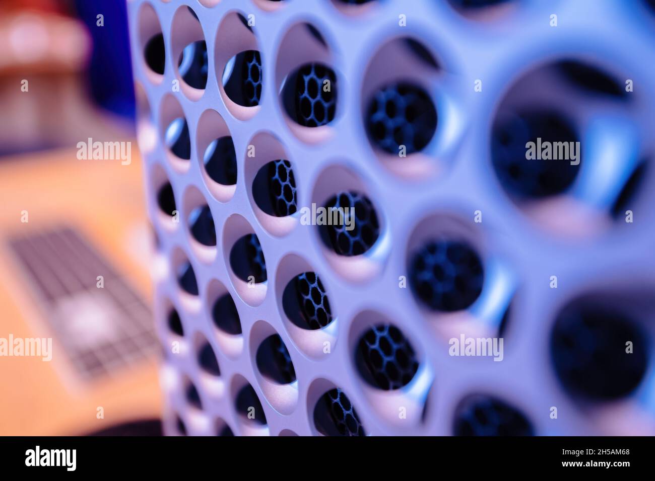 Apple Computers Mac pro workstation Stock Photo - Alamy