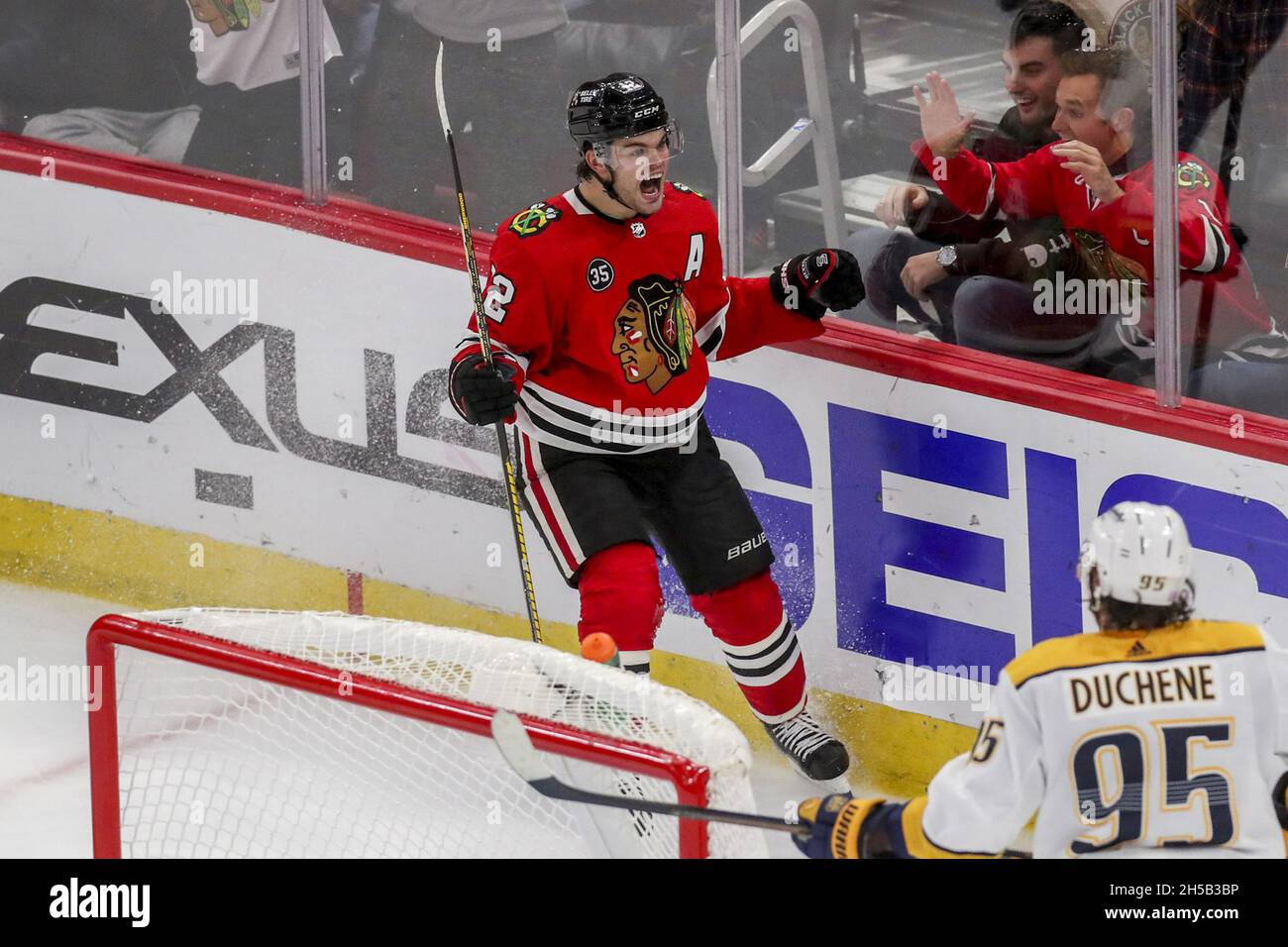 Blackhawks hi-res stock photography and images - Alamy