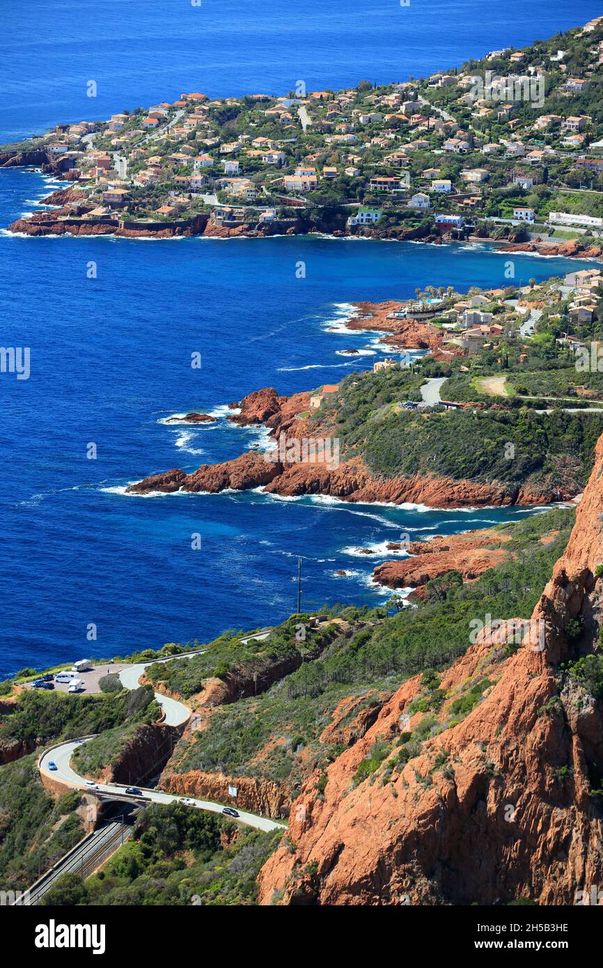Carte postale COTE D'AZUR pittoresque Nice St Tropez rochers Trayas