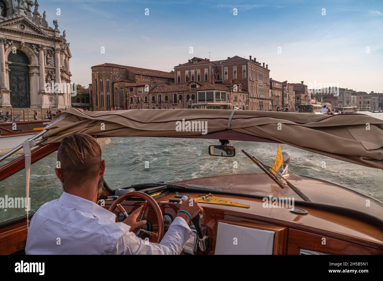 Grand canal venice golden hour hi-res stock photography and images - Alamy