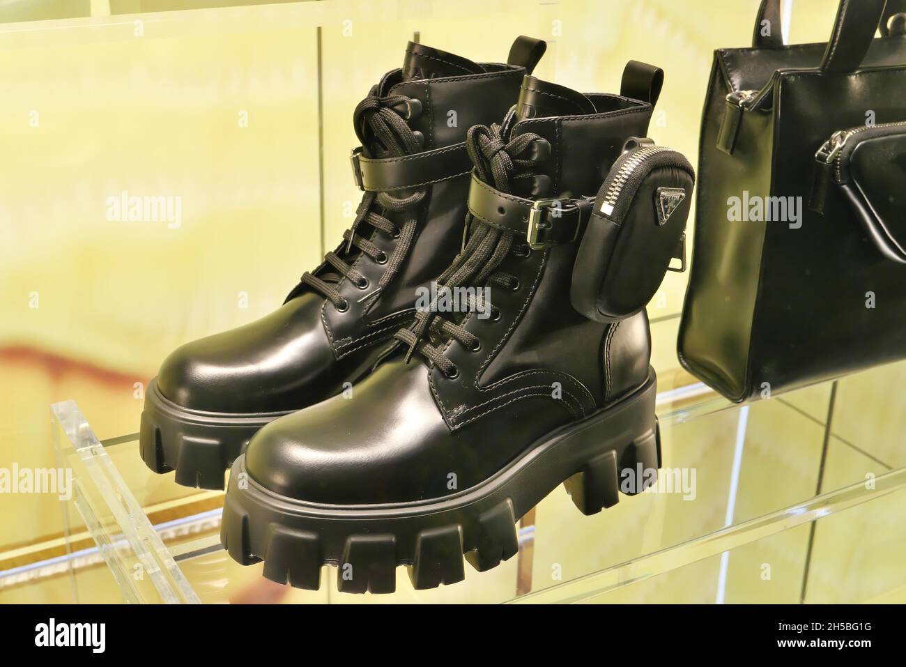 SHOES ON DISPLAY AT PRADA FASHION BOUTIQUE Stock Photo - Alamy