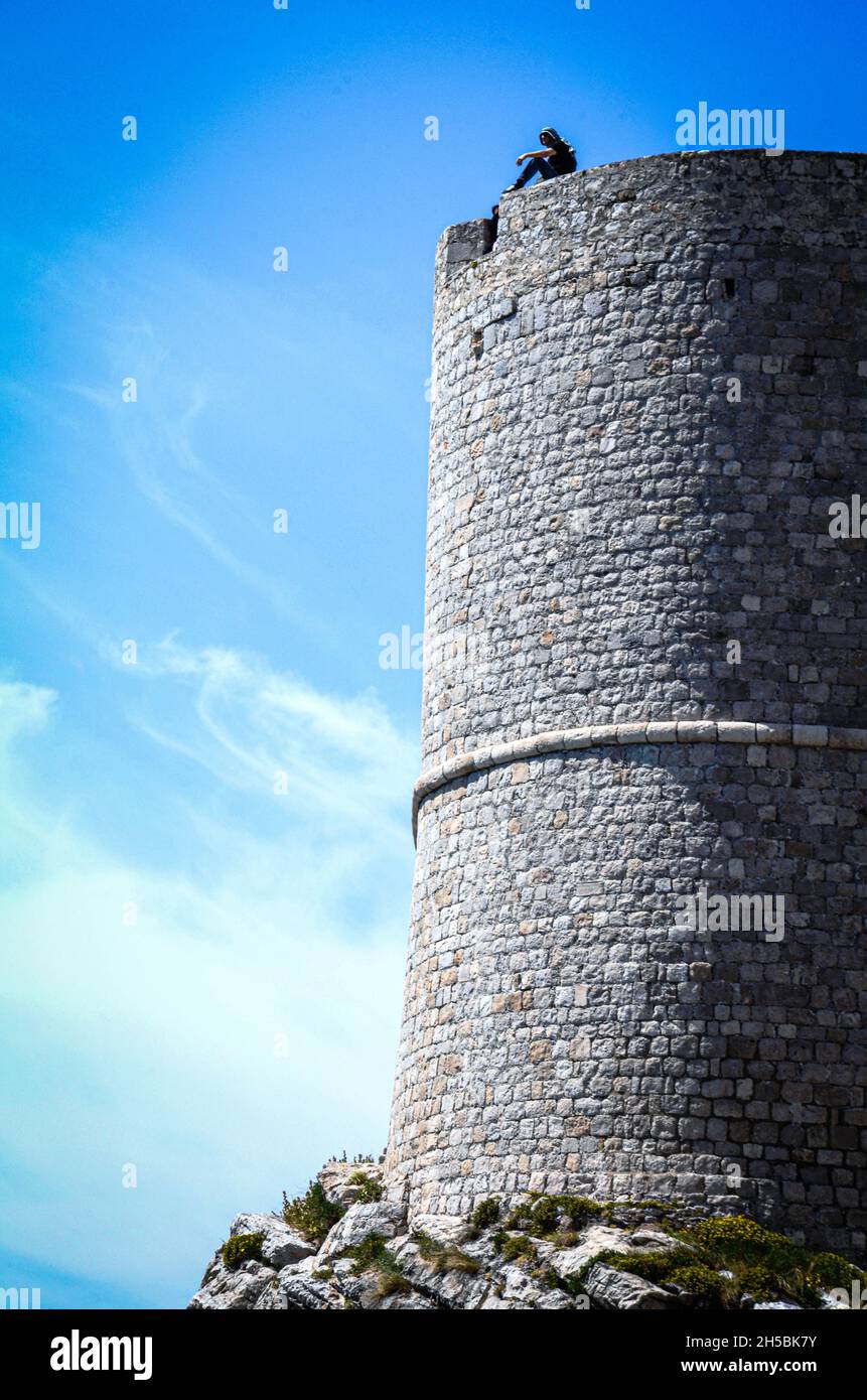 The city walls looking out on to the Adriatic sea in Dubrovnik, Croatia Stock Photo