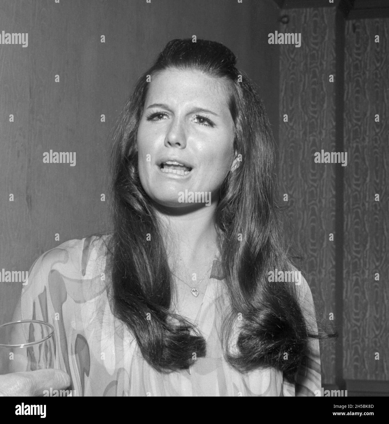 Lucie Arnaz Signed Photo W Hologram Coa Daughter of Lucille Ball \u0026 Desi -  Etsy Canada